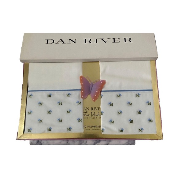 Vintage Dan River Fine Muslin Cotton Pillow Cases New- Only Top Lid Opened (NOS) - Picture 1 of 7